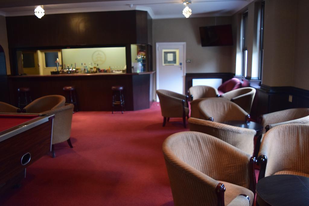 Rossmore Hotel Ilford Bagian luar foto