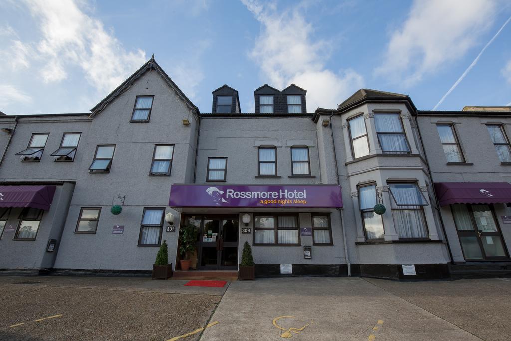 Rossmore Hotel Ilford Bagian luar foto