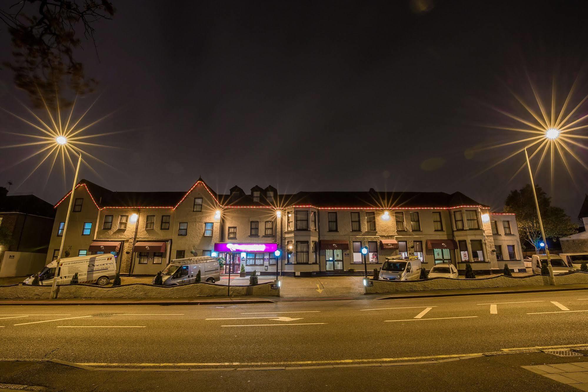 Rossmore Hotel Ilford Bagian luar foto